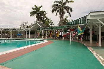 Crystal Beach Apartment At Seacastles Montego Bay 0*,  Jamaica